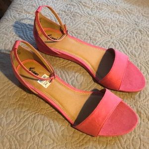Pinky  sandals